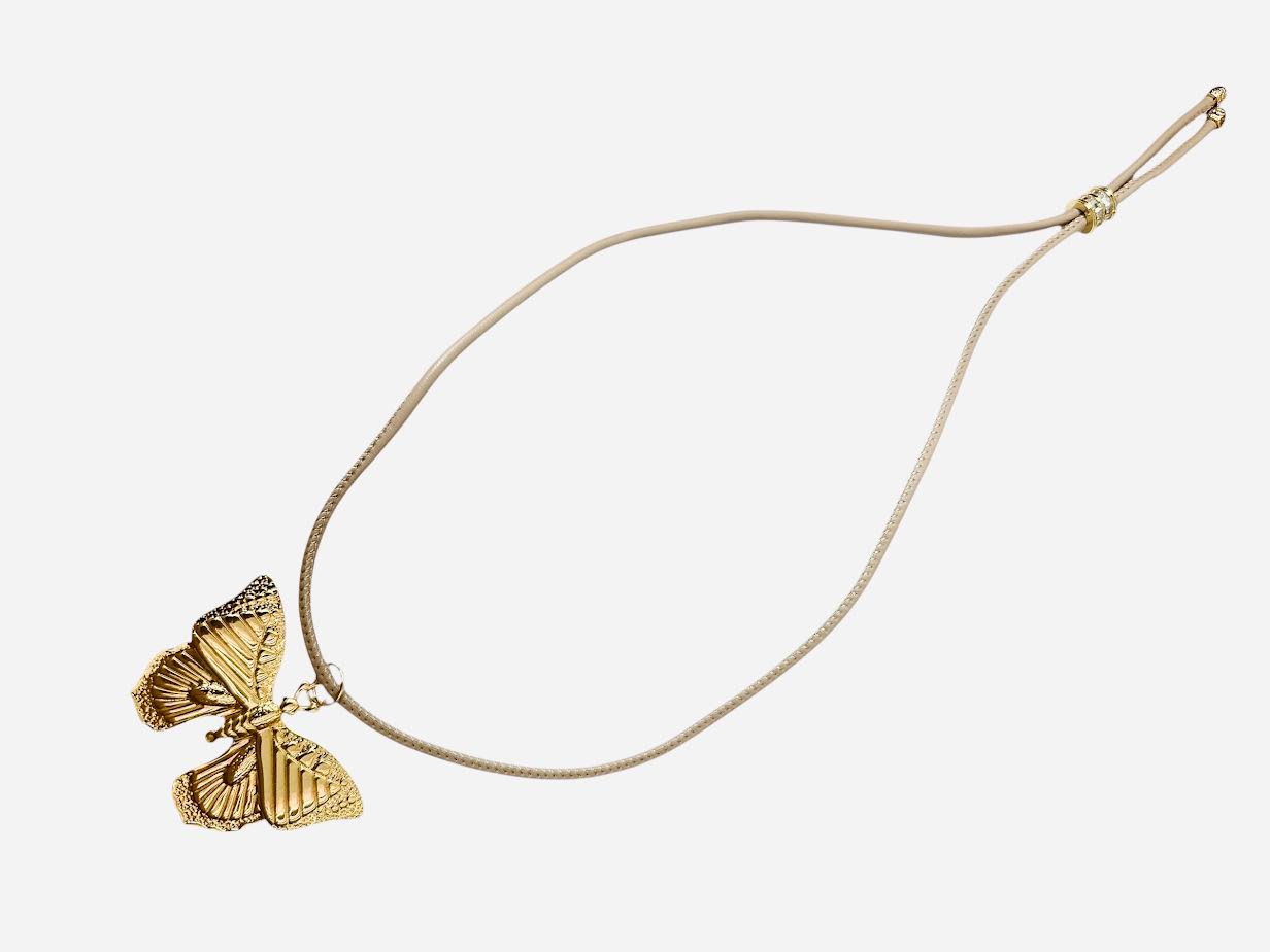 BEIGE ADJUSTABLE BAGUETTE CORD NECKLACE WITH GOLD BUTTERFLY PENDANT ✦ NC-SJ2017