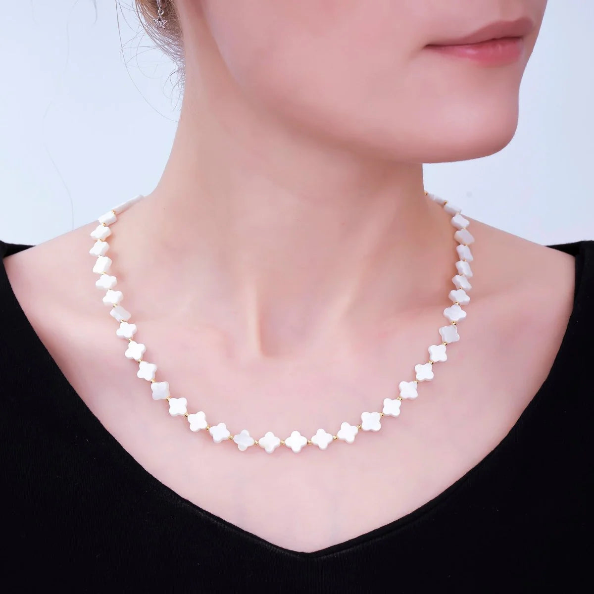 Mother of Pearl 4-Leaf Lucky Fortune Clover Necklace 17 Inch with Extender NC-21WA3344