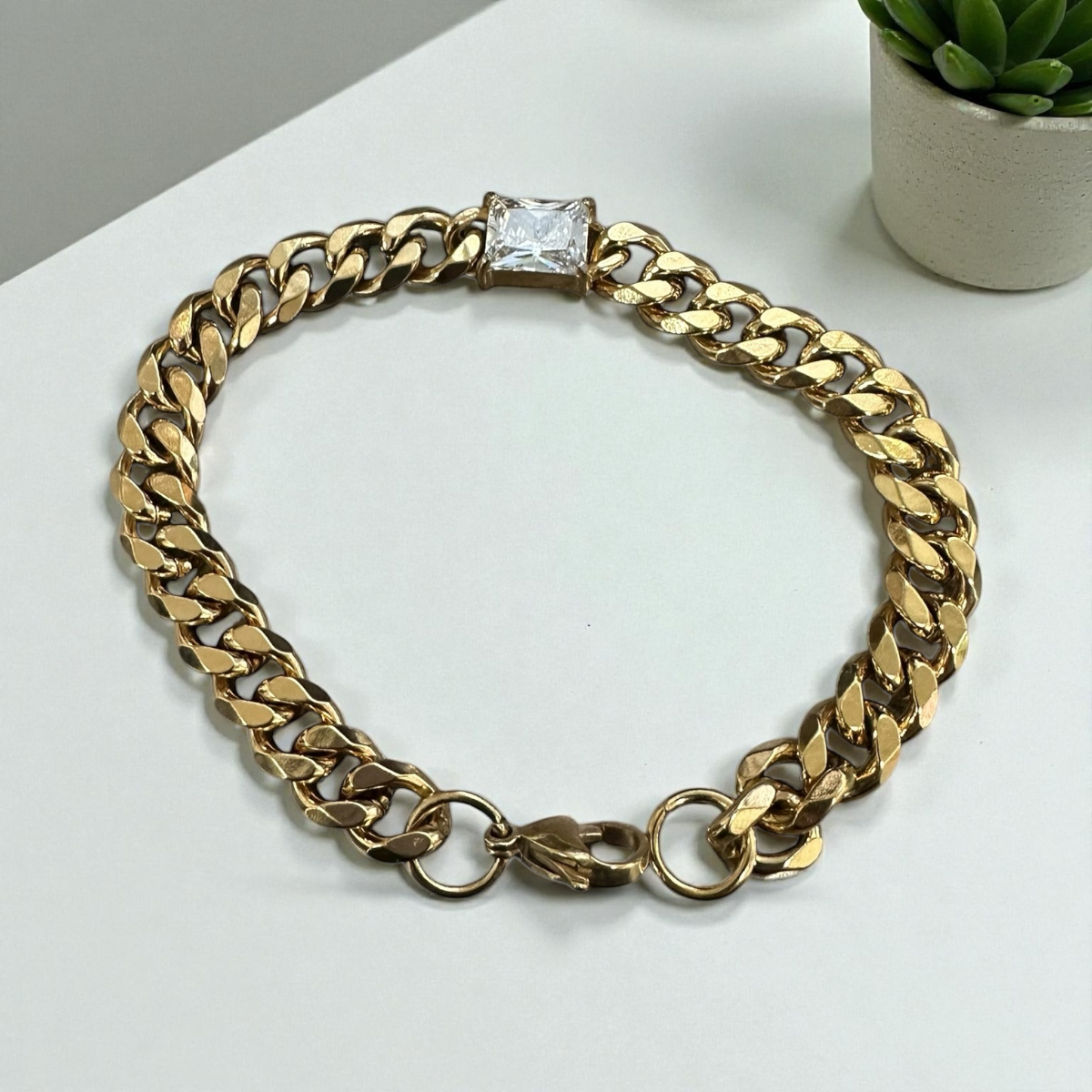 Gold bracelet chain 1 rectangle cz diamonds BR-2023