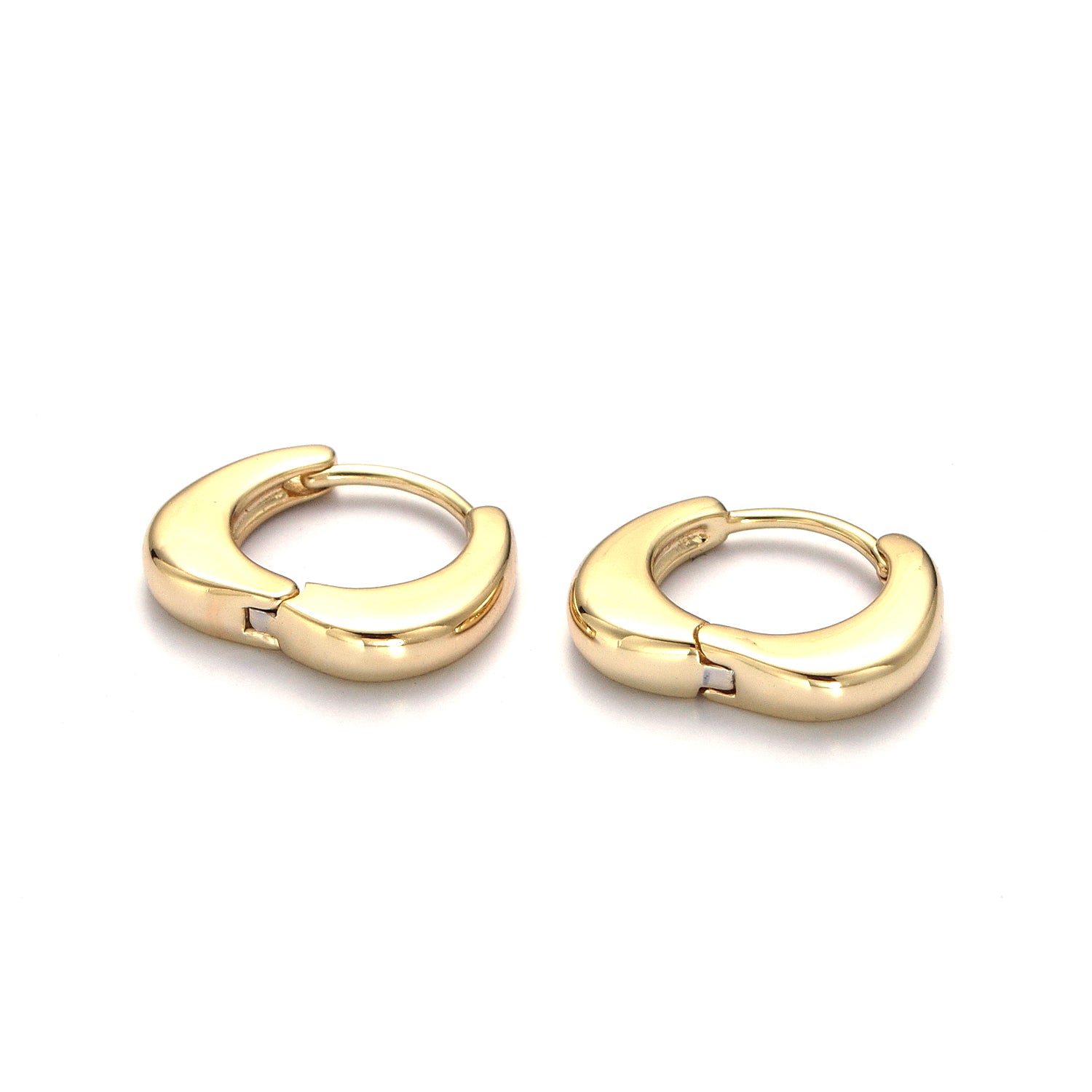 Minimalist Huggie Earring Gold Hoop Earring EA-21AD048
