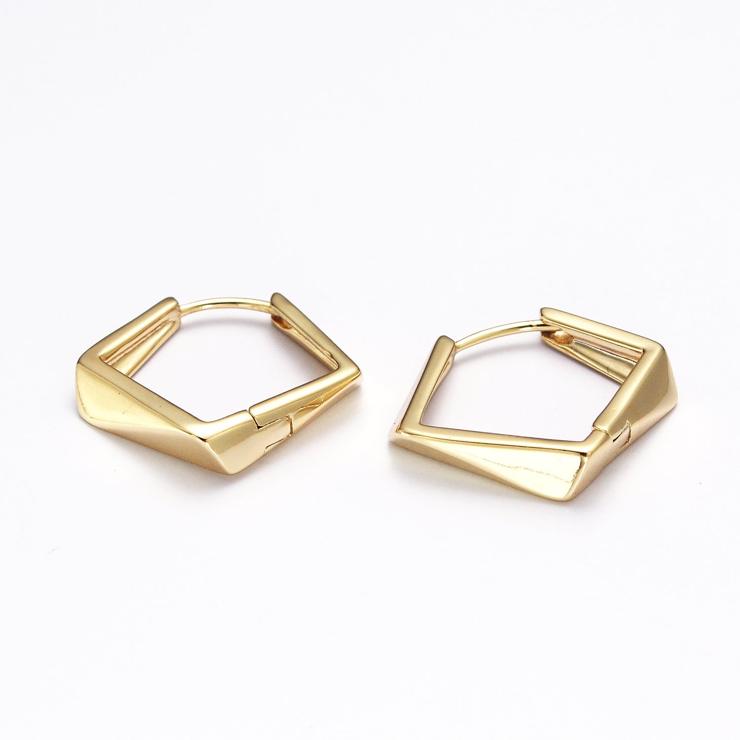 Gold Hoop Earrings, Geometric Hoop Earrings ✦  EA-21AD064