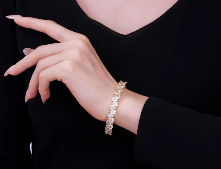 24K Gold Filled Clear CZ Teardrop Reverse Tennis Cuff Bracelet ✦ BR-21WA3139