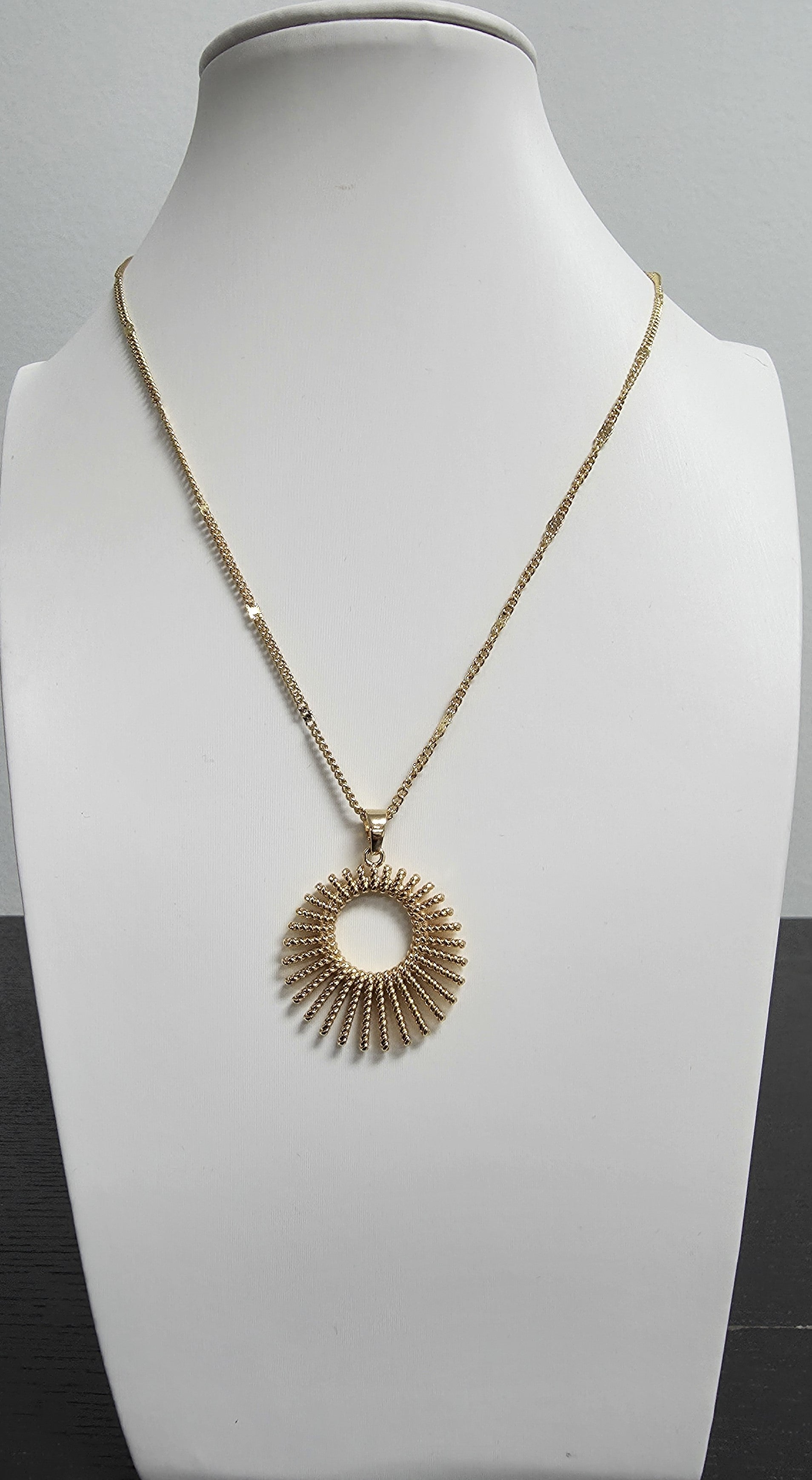 Dainty Gold Chain Necklace 16 inch with Charm CDESIGN-00400