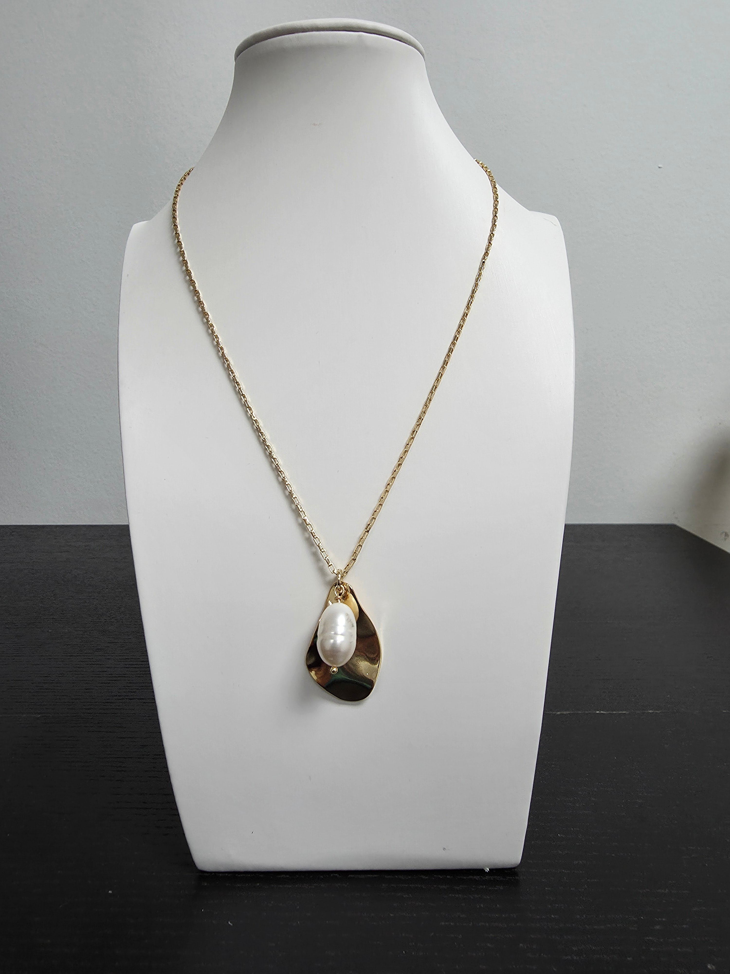 Dainty Box Gold Chain Necklace with abstract and pearl charm 18-inch CDESIGN-00390