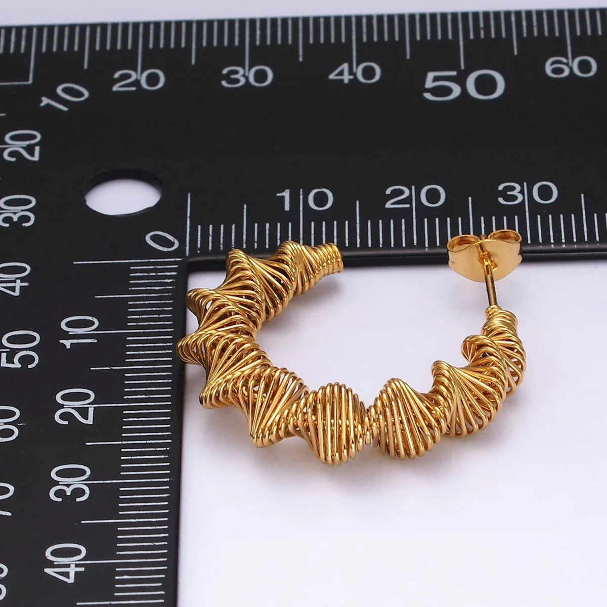 Stainless Steel Spiral Ribbed Hoops Posts ✦ EA-21AE333