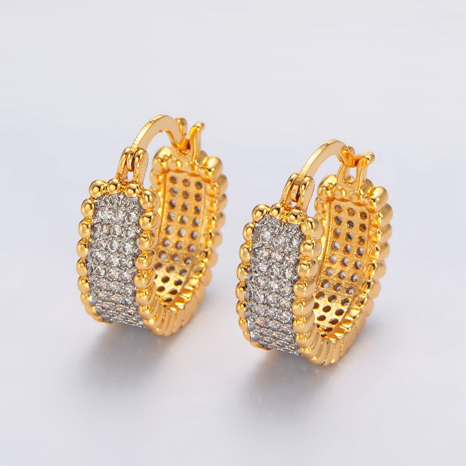 Gold Chic Gold CZ Classic Huggies EA-0106