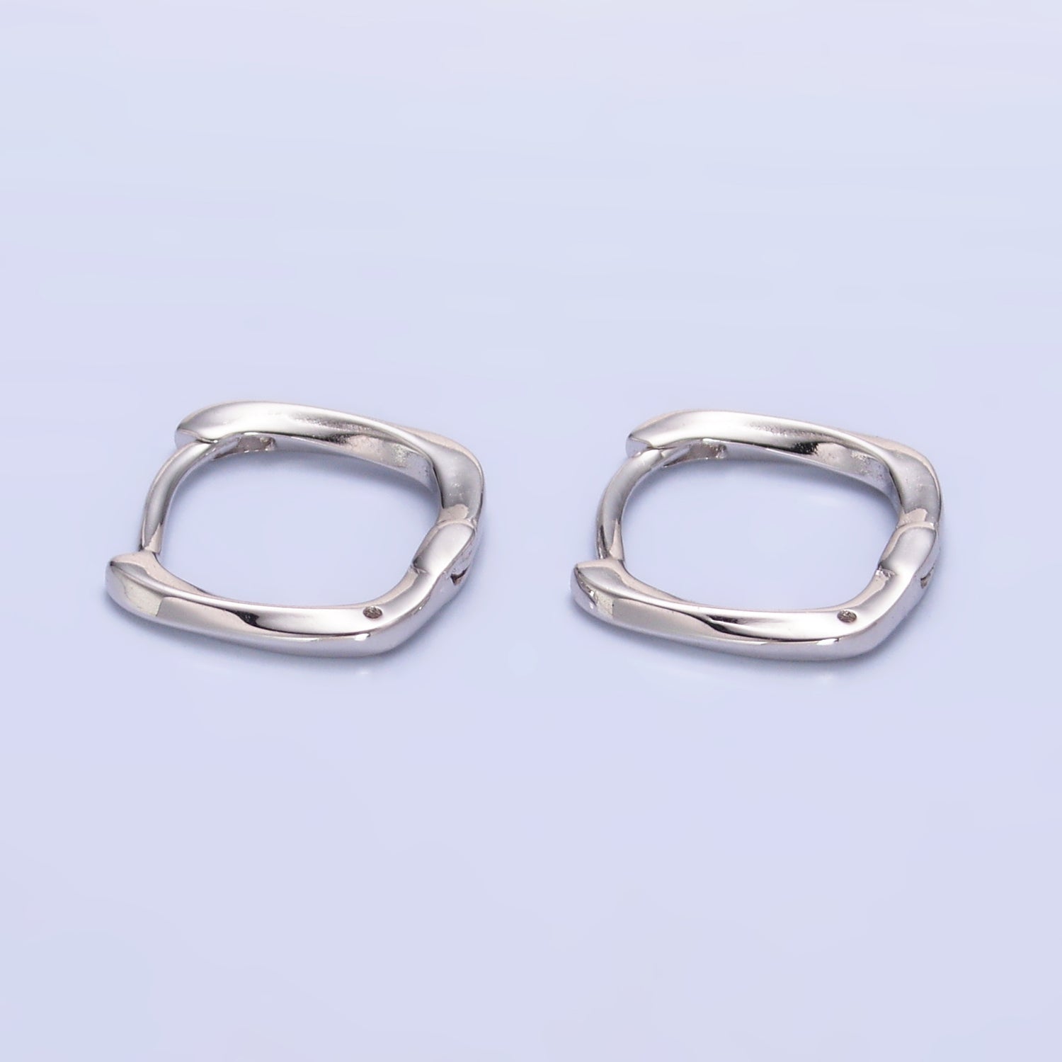 Mini Sterling Silver Dainty Huggies✦ EA-SL560