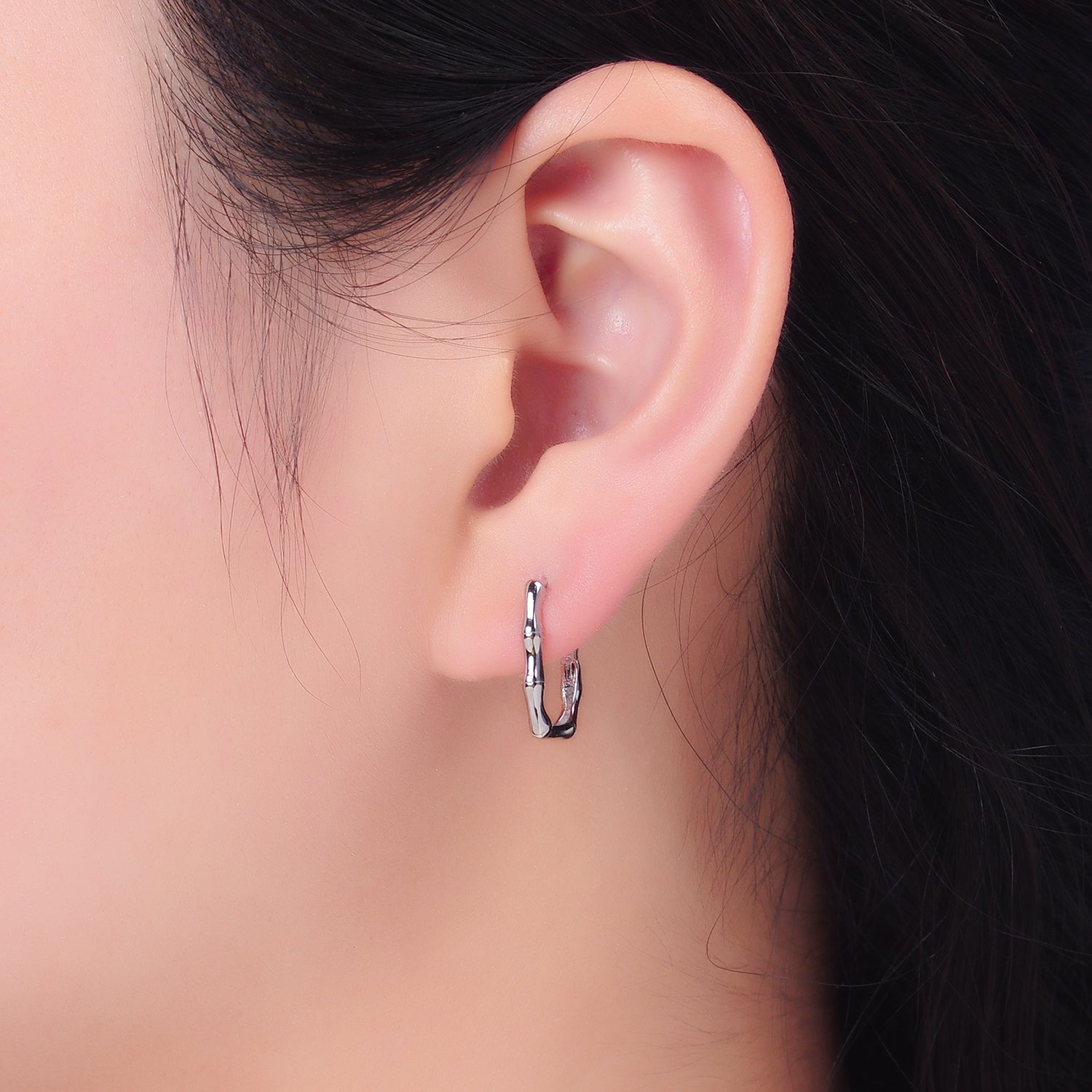 Dainty Sterling Silver Minimalist Huggies ✦ EA-SL550