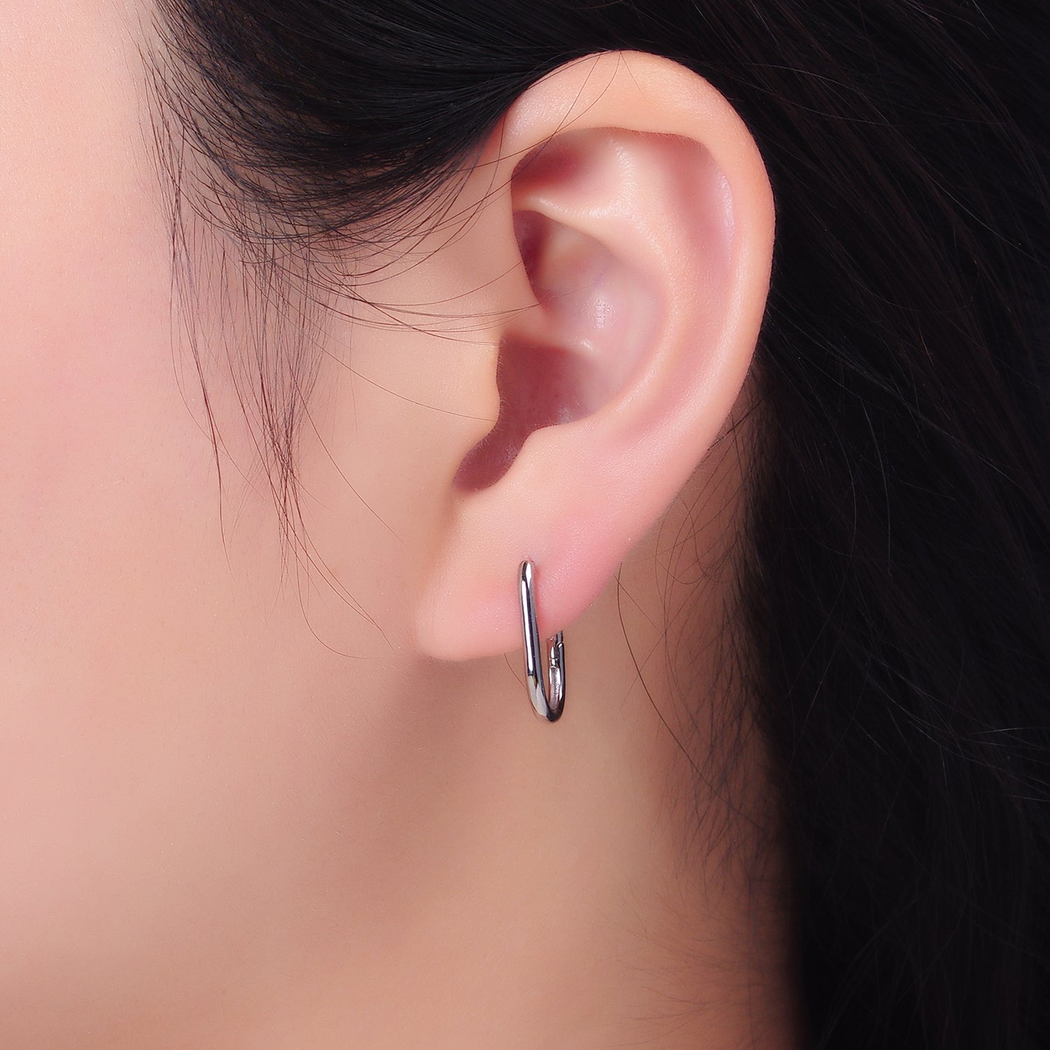 Minimalist Sterling Silver Dainty Huggies✦ EA-SL549