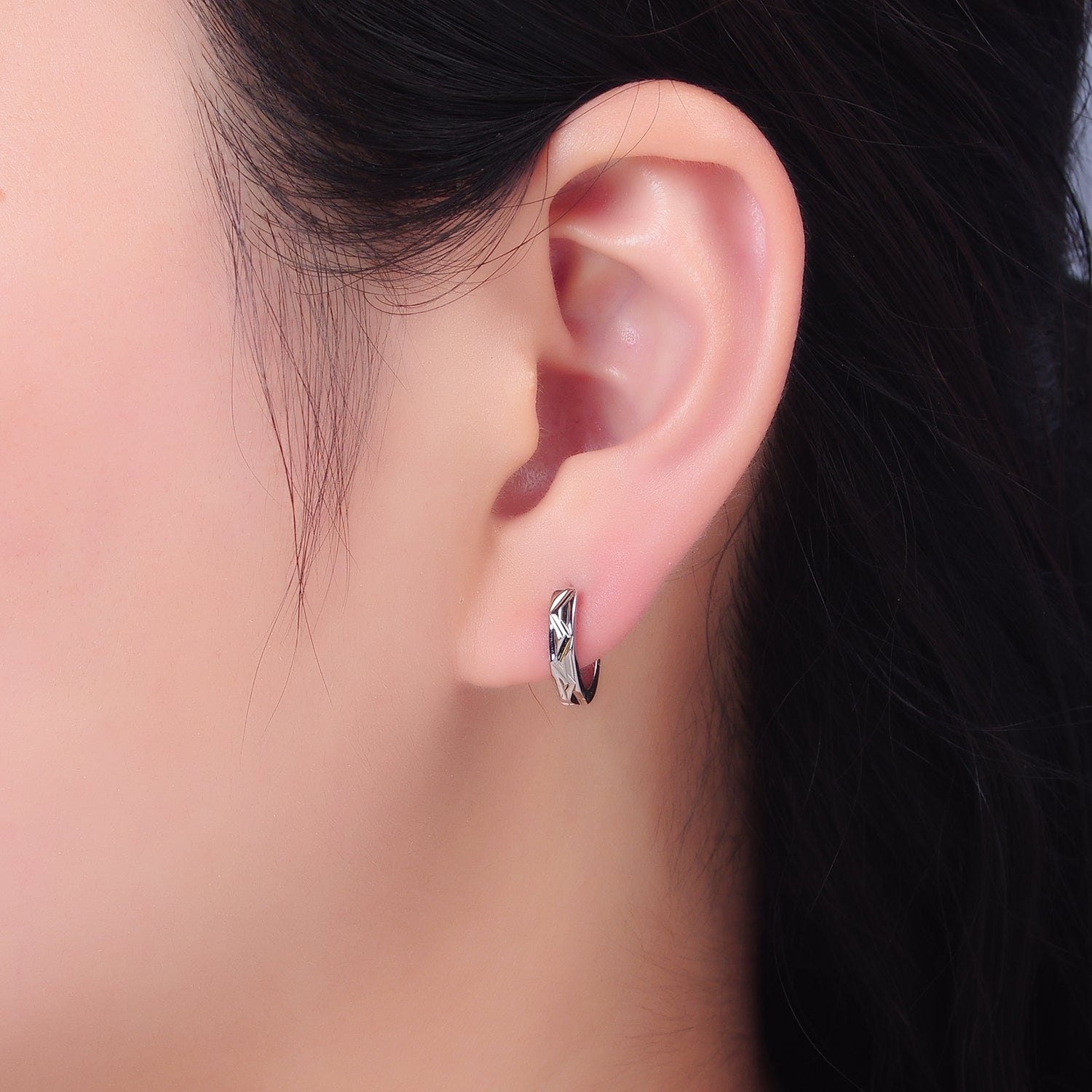 Dainty Sterling Silver Geometric Huggies ✦ EA-SL554