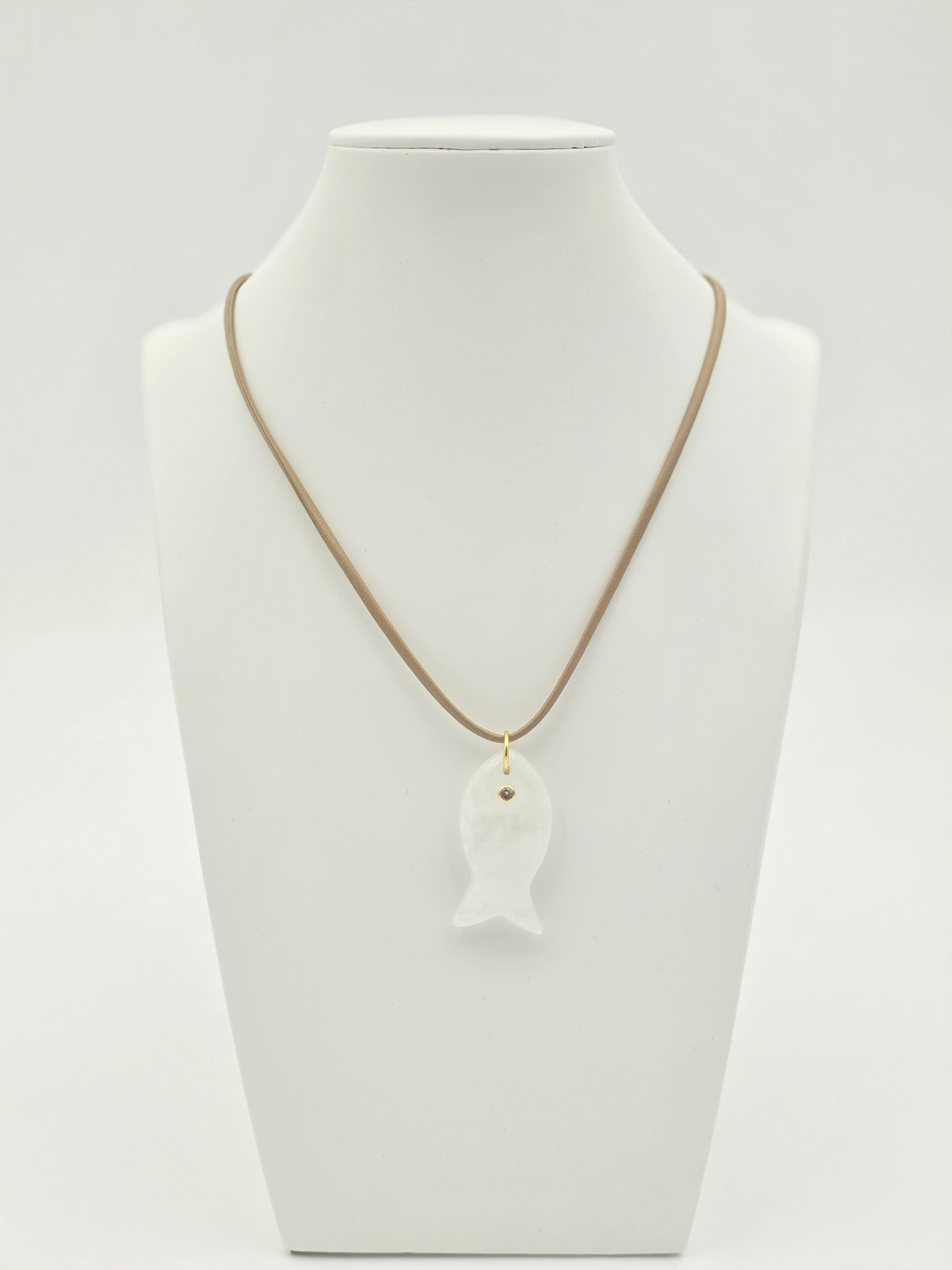 ADJUSTABLE BEIGE CORD NECKLACE WITH WHITE FISH PENDANT ✦ NC-SJ2004