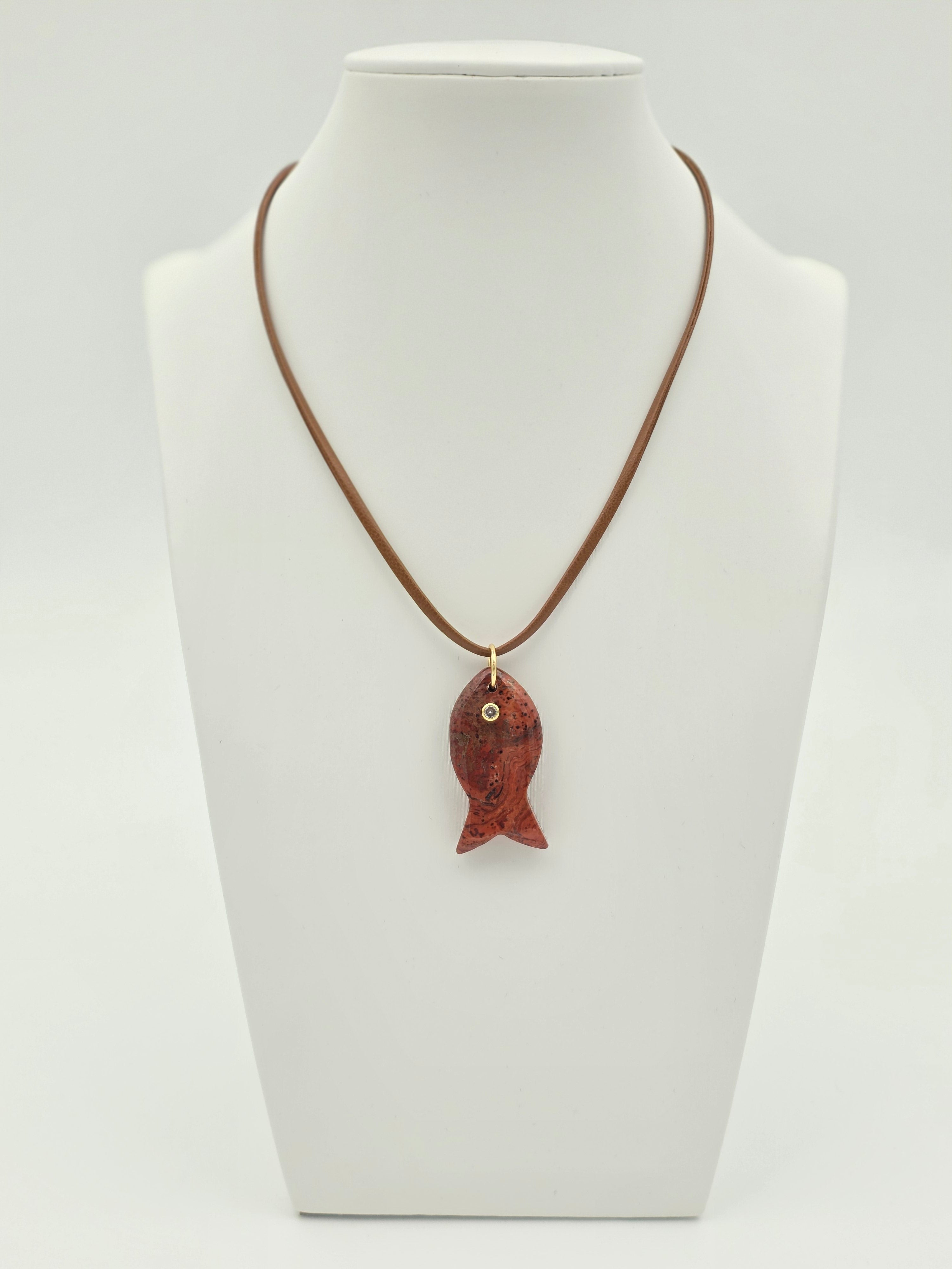 TAN ADJUSTABLE LEATHER CORD NECKLACE WITH RED CARNILIAN FISH PENDANT ✦ NC-SJ2009