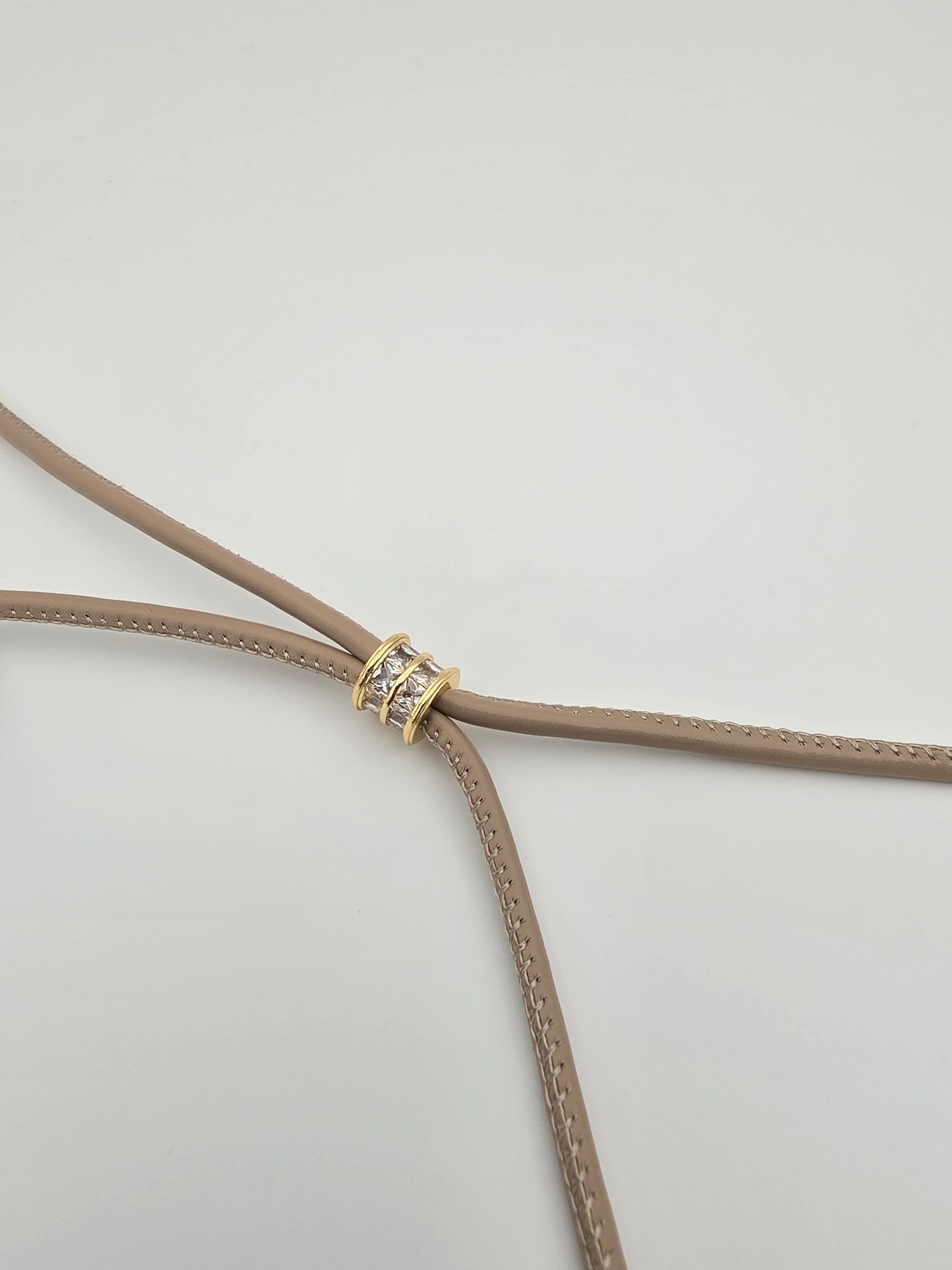 BEIGE ADJUSTABLE BAGUETTE CORD NECKLACE WITH FISH STONE NC-SJ2012