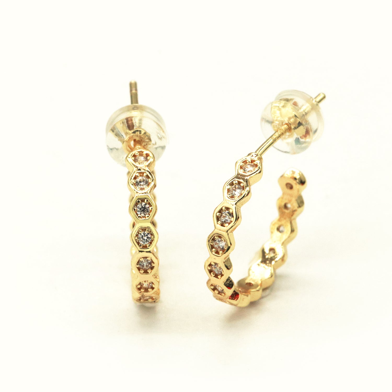 15mm Gold Hoop Earring with Geometric CZ Bezel Set ✦ EA-21P181