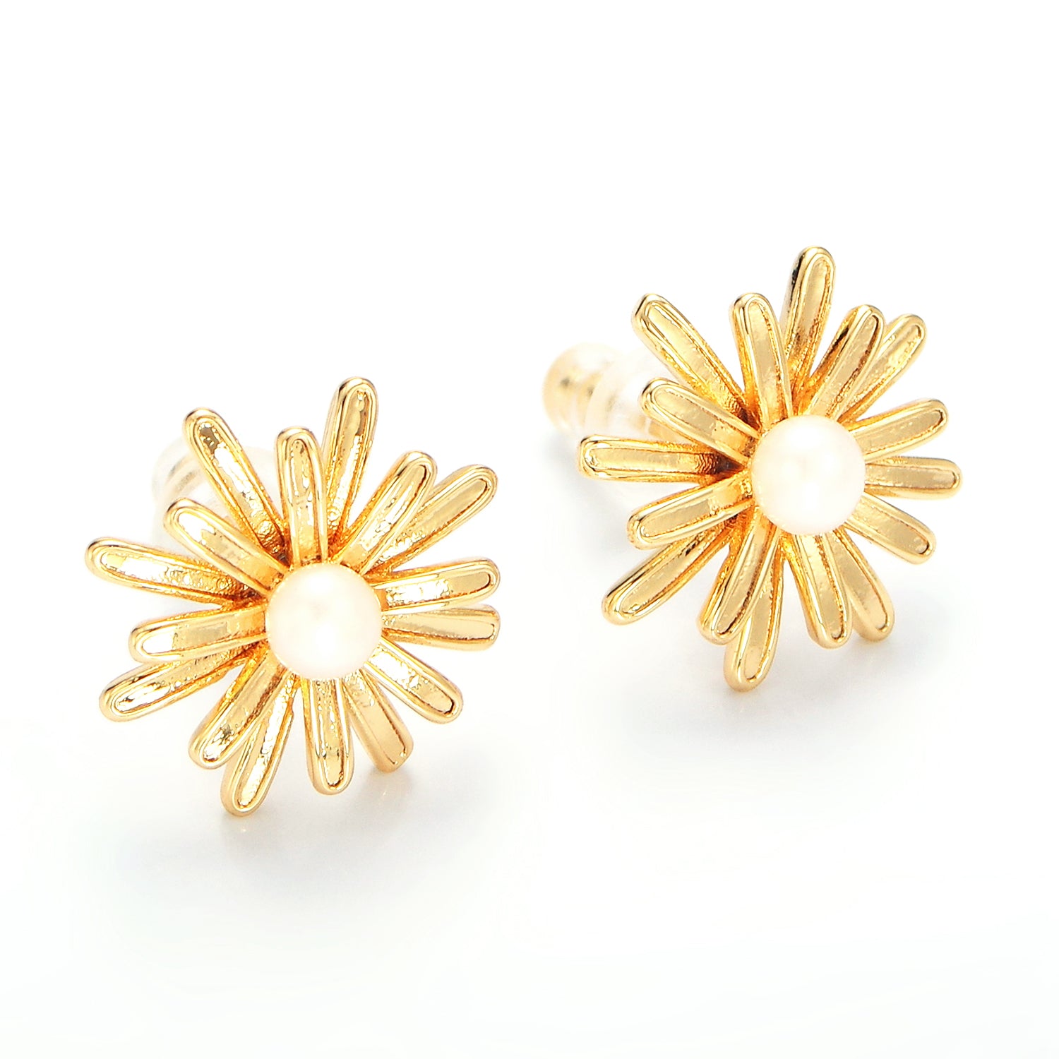 Gold 15mm White Shell Pearl Sunflower Stud ✦ EA-21P219