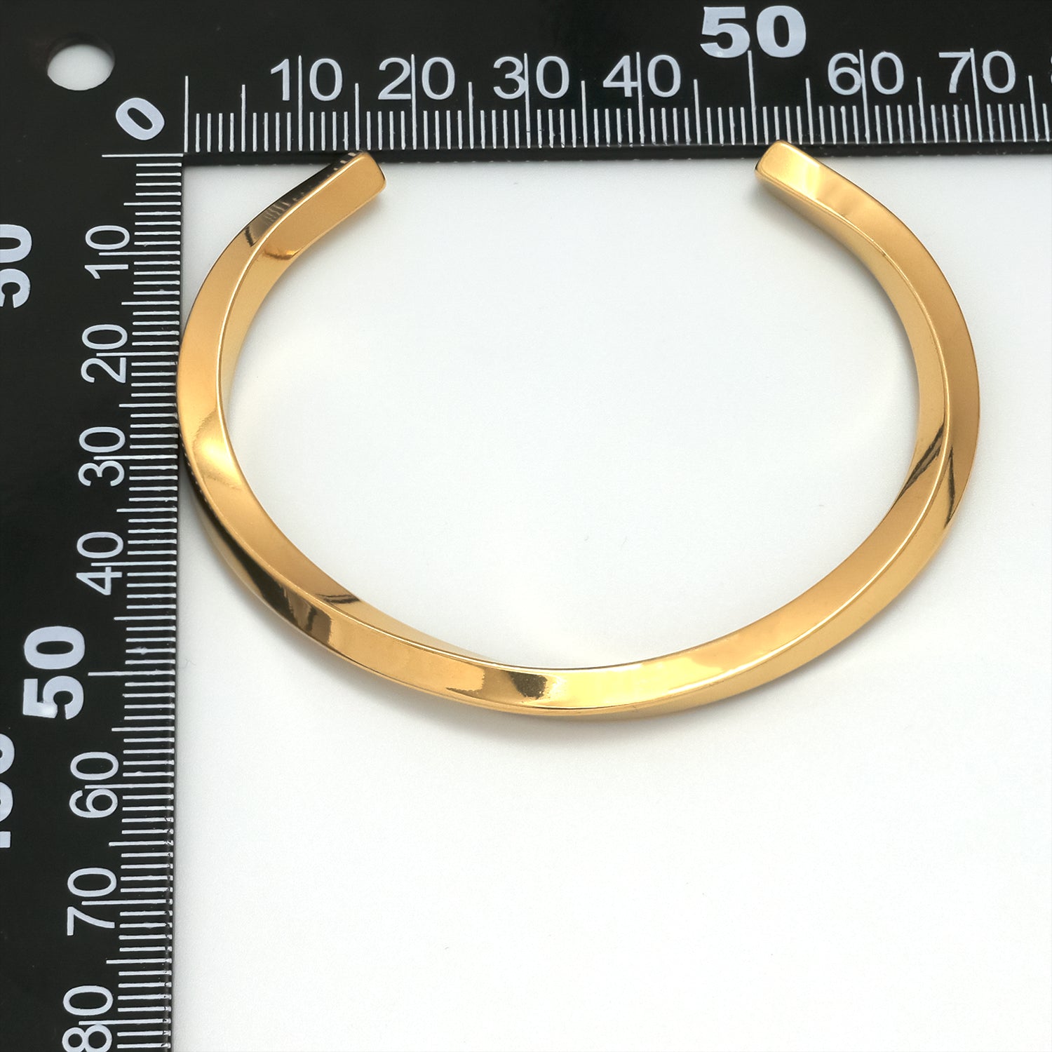 Gold Minimalist Stainless Steel Dainty Cuff ✦ BR-0003
