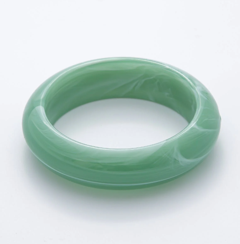 Green Solid Resin Acrylic Wide Bangle ✦ BA-21WA3412