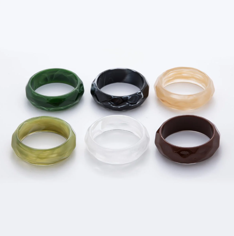 Geometric Wavy Solid Resin Acrylic Wide Bangle Bracelet ✦ BA-21WA3394 BA-21WA3399