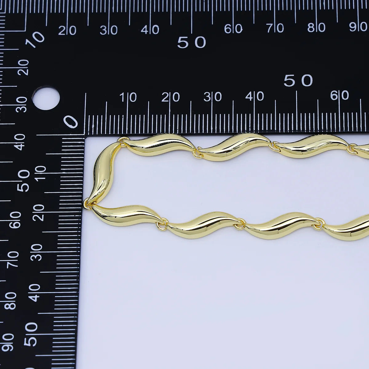 Twisted Curved Geometric 16 Inch Necklace NC-21WA4006