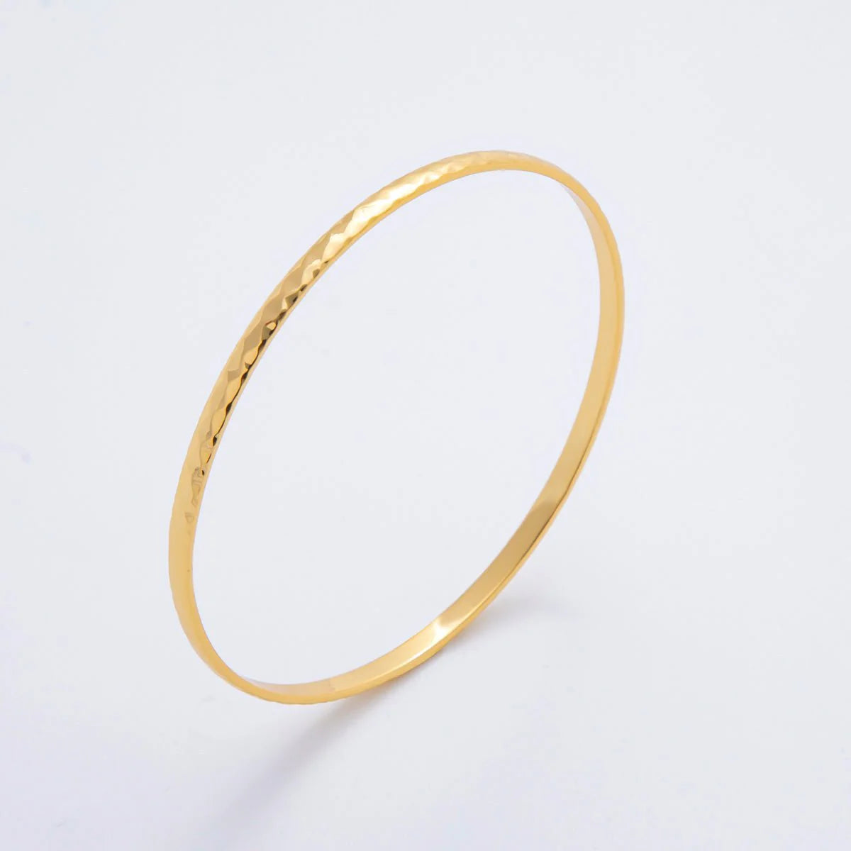 Gold Stainless Steel Hammered Ridge Pattern Round Bangle Bracelet ✦ BA-21WA3465