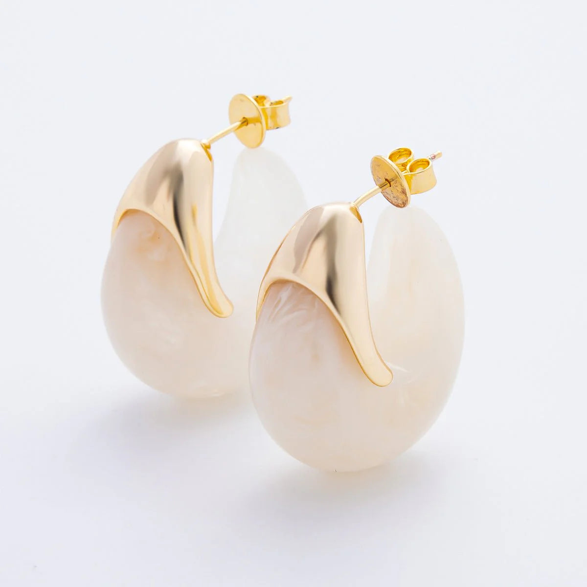 Resin Dreamy Retro J-Shaped Hoop Earrings ✦ EA-21AJ249   EA-21AJ252