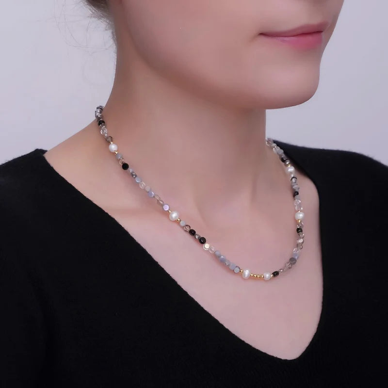 Black-and-White Flat Gemstone 17.5 Inch Necklace CN-0305