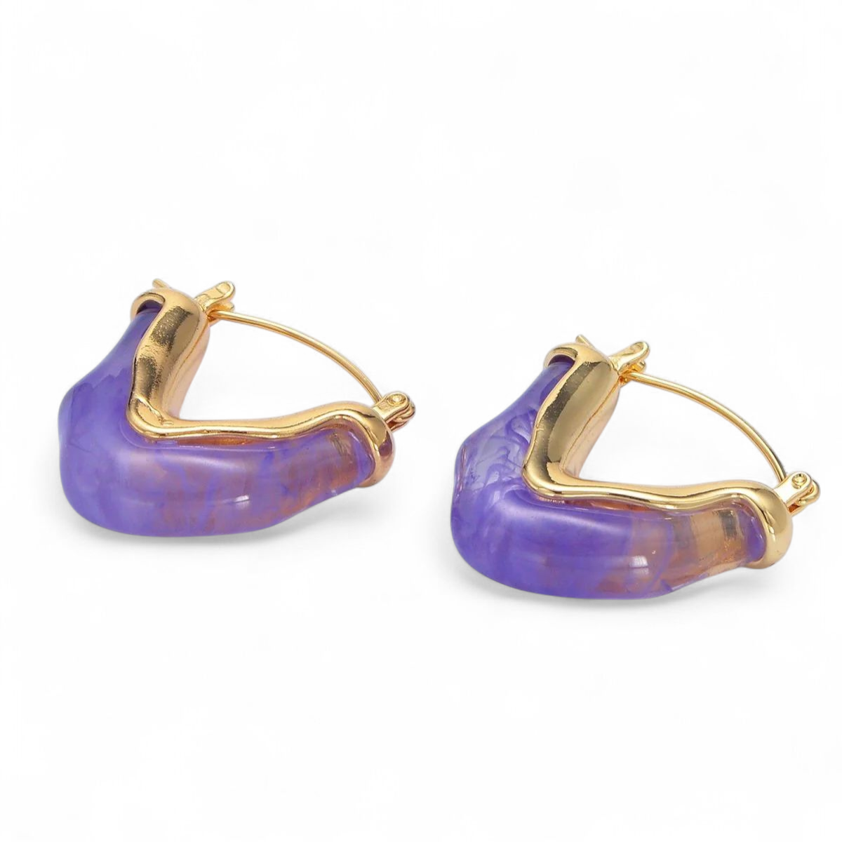 TRENDY CHUNKY RESIN V-SHAPED LATCH HOOP EARRINGS