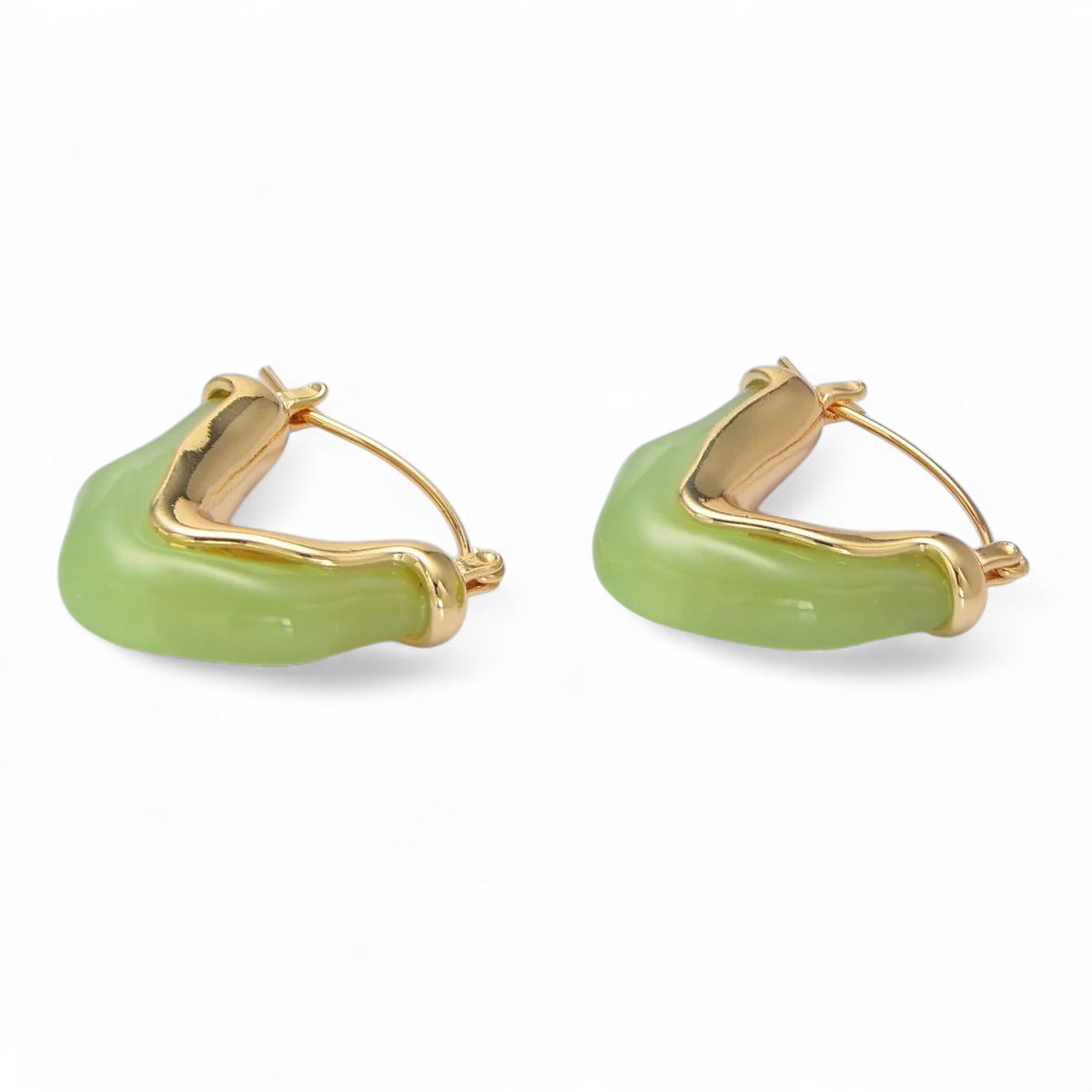 TRENDY CHUNKY RESIN V-SHAPED LATCH HOOP EARRINGS