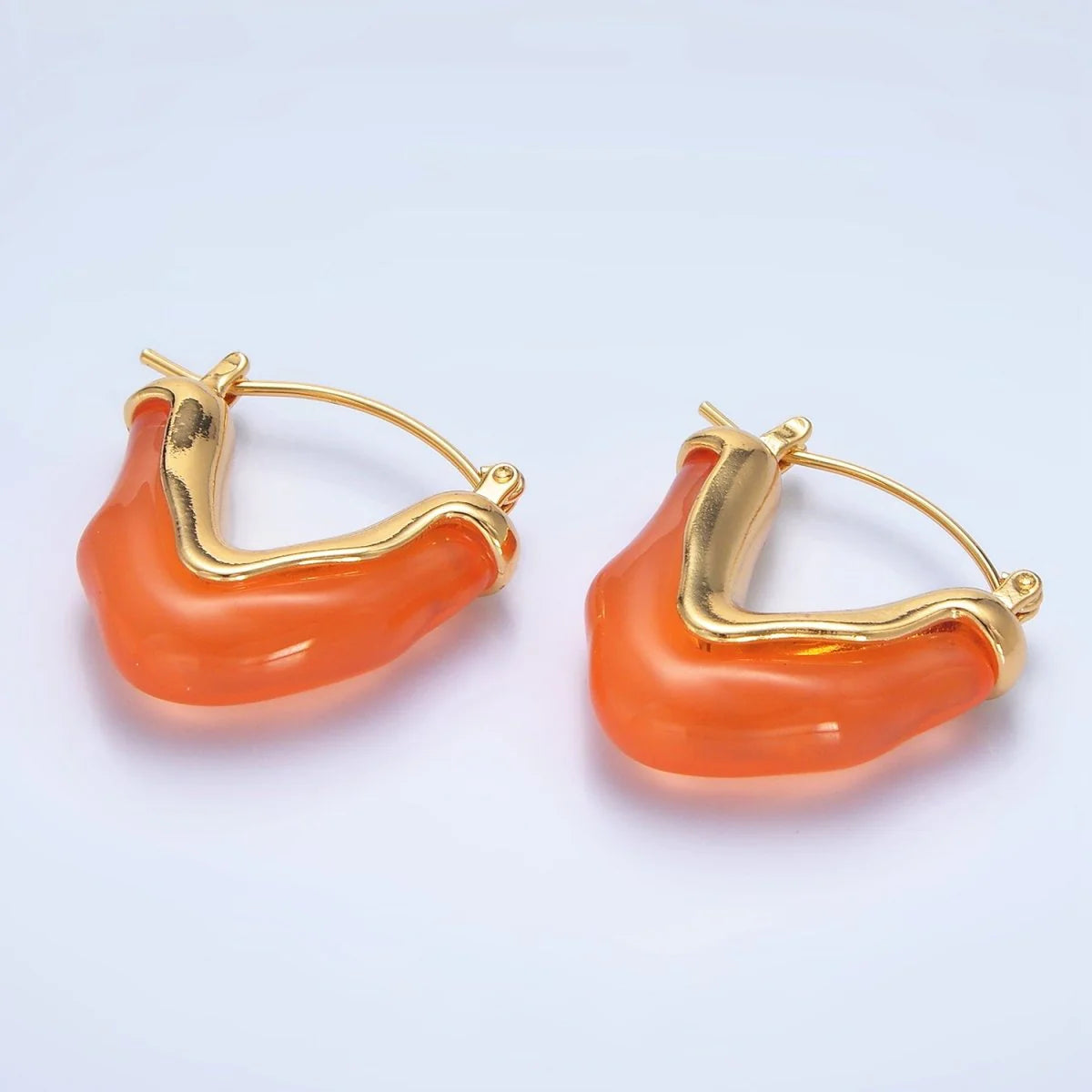 TRENDY CHUNKY RESIN V-SHAPED LATCH HOOP EARRINGS EA-21P233