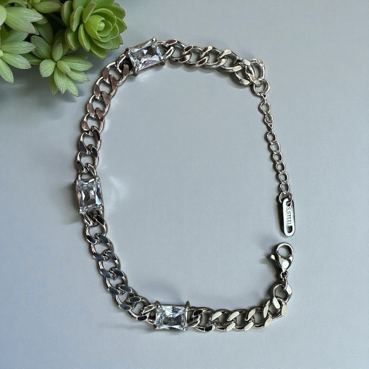 Silver bracelet chain 3 rectangle cz diamonds BR-2030