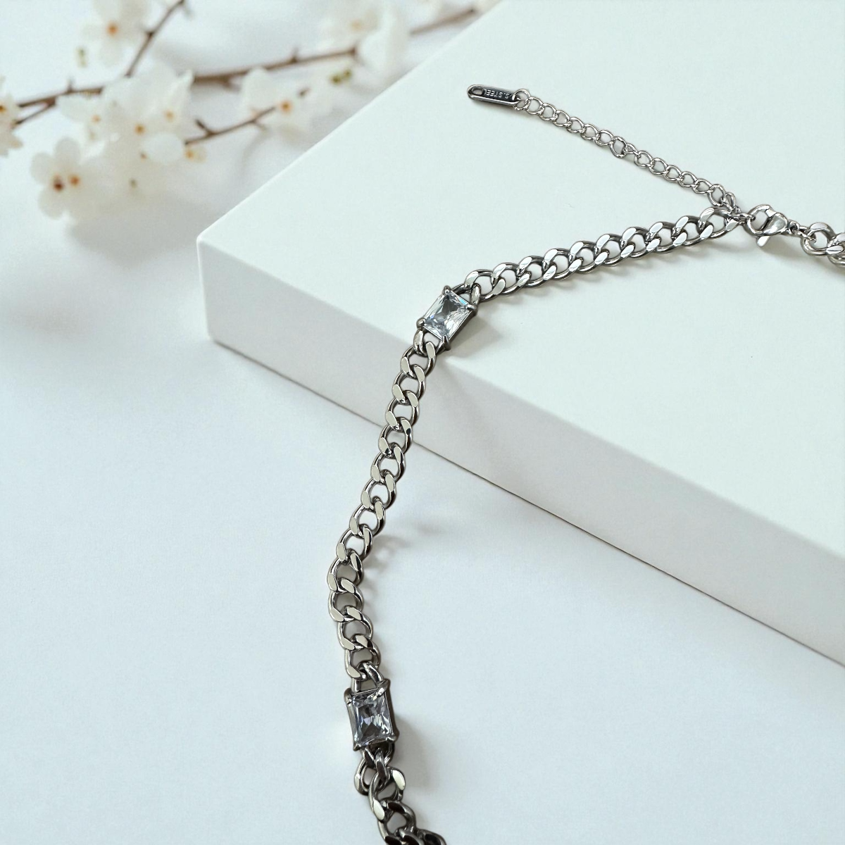 Silver chain necklace with rectangle cz diamonds NC-2077