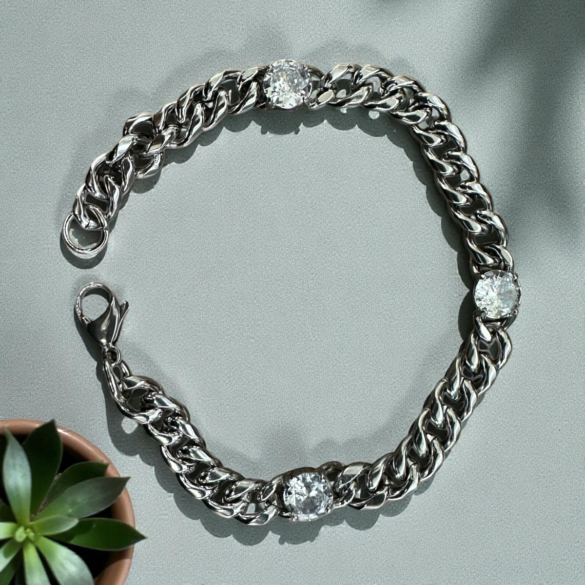 Silver bracelet chain 3 round cz diamonds  BR-2026