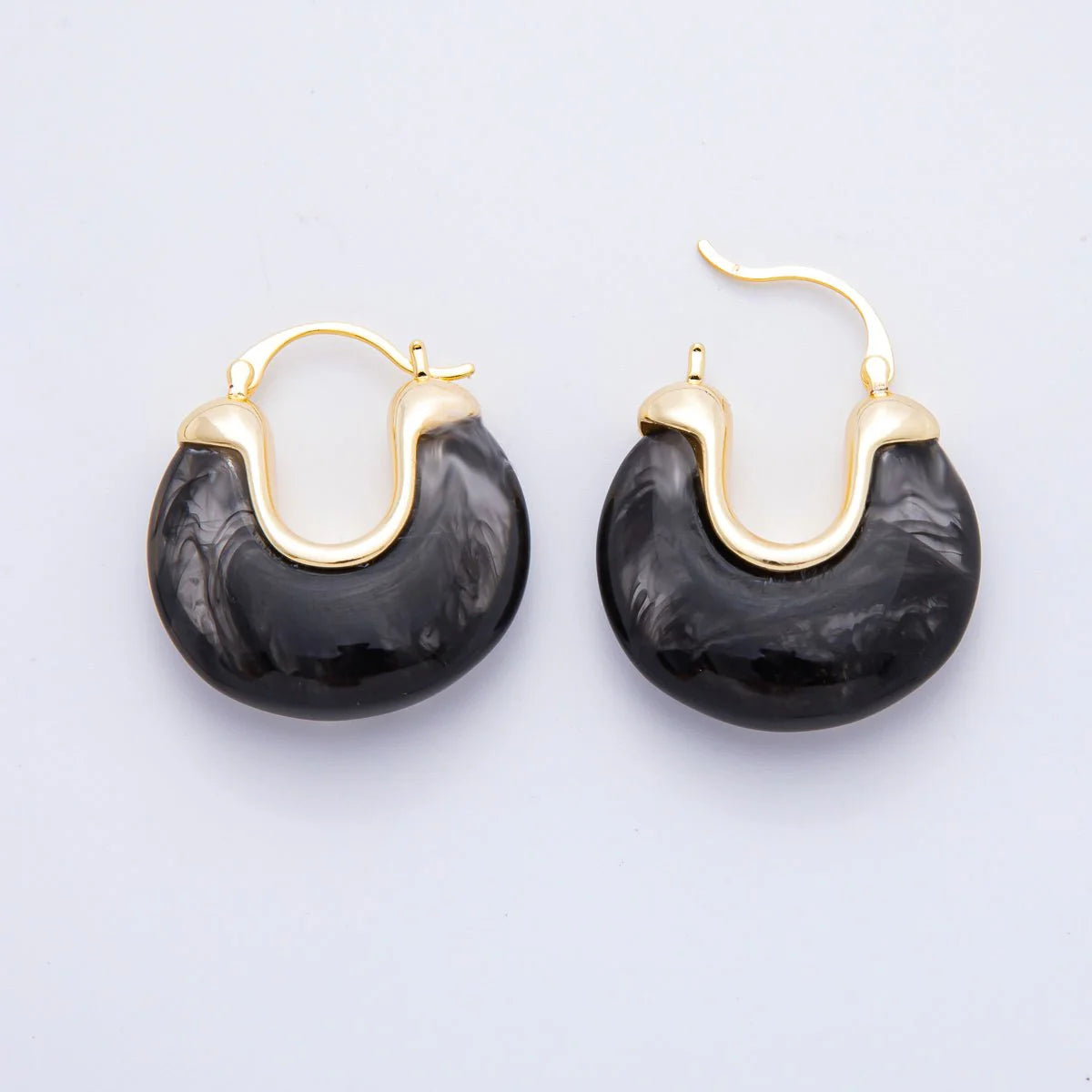 Chunky Gold Resin Tortoise Latch Dome Earrings ✦ EA-21AJ253   EA-21AJ256