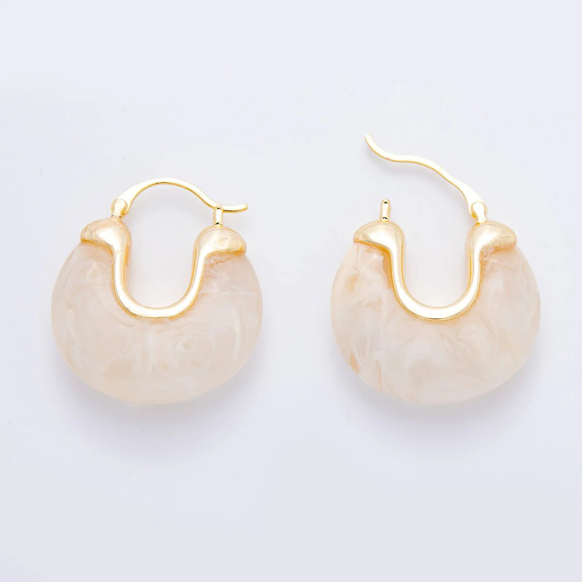 Chunky Gold Resin Tortoise Latch Dome Earrings ✦ EA-21AJ253   EA-21AJ256