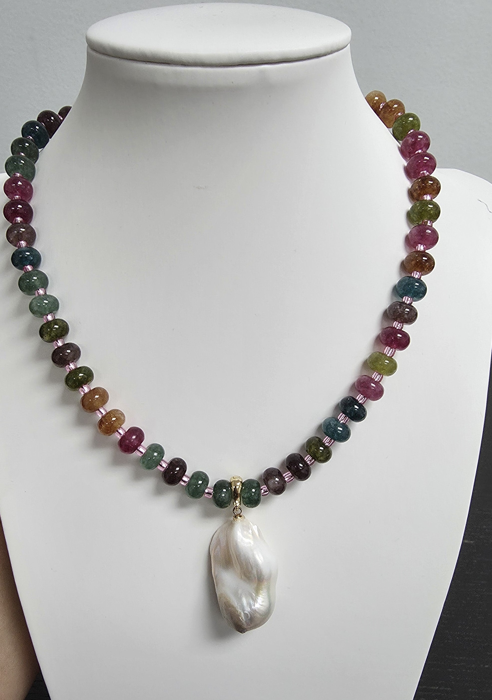 Dainty Colorful Beaded Necklace with Pearl Pendant CDESIGN-00437