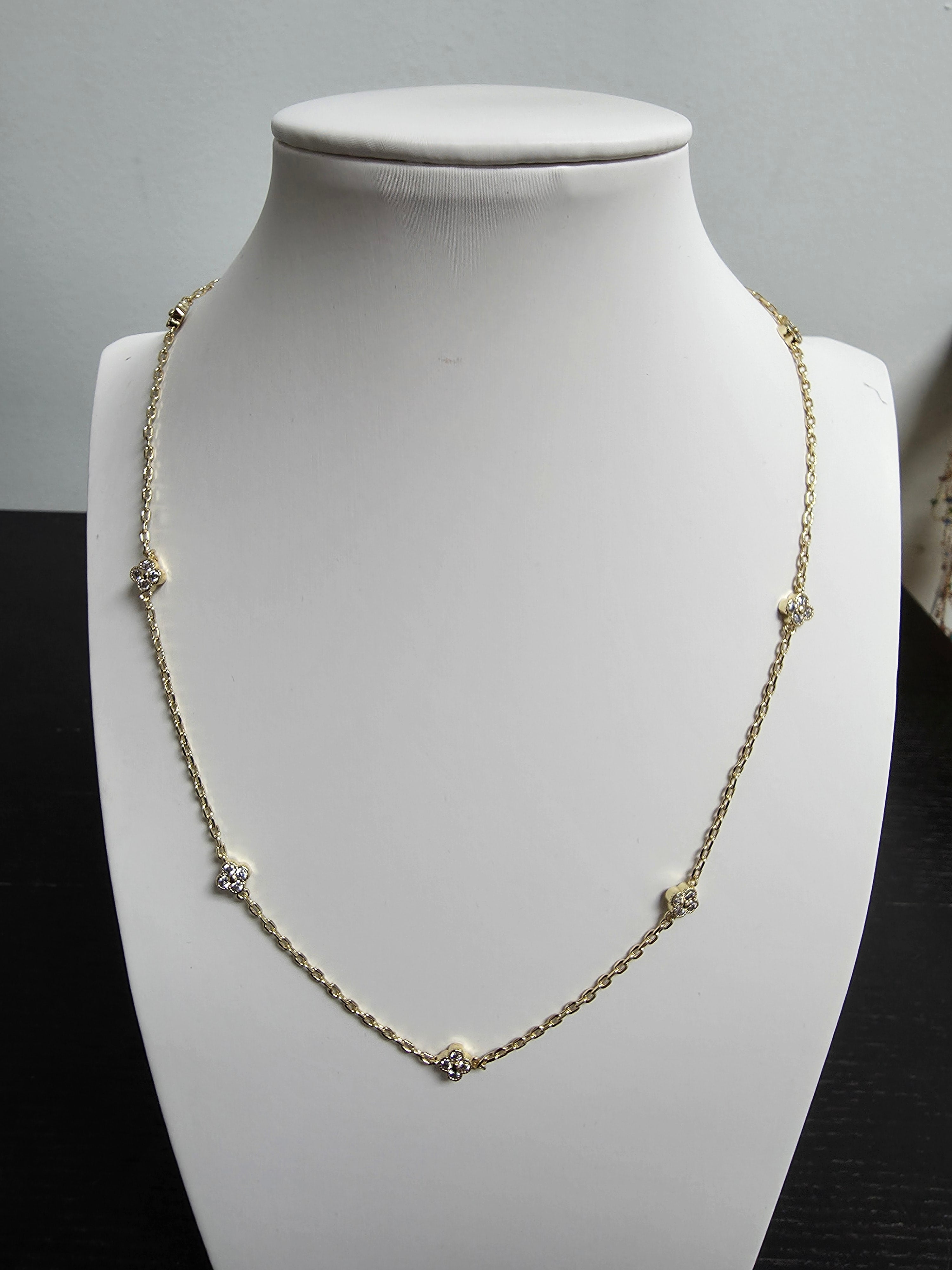 Clear CZ Flower Chain 18-Inch Necklace CDESIGN-00506