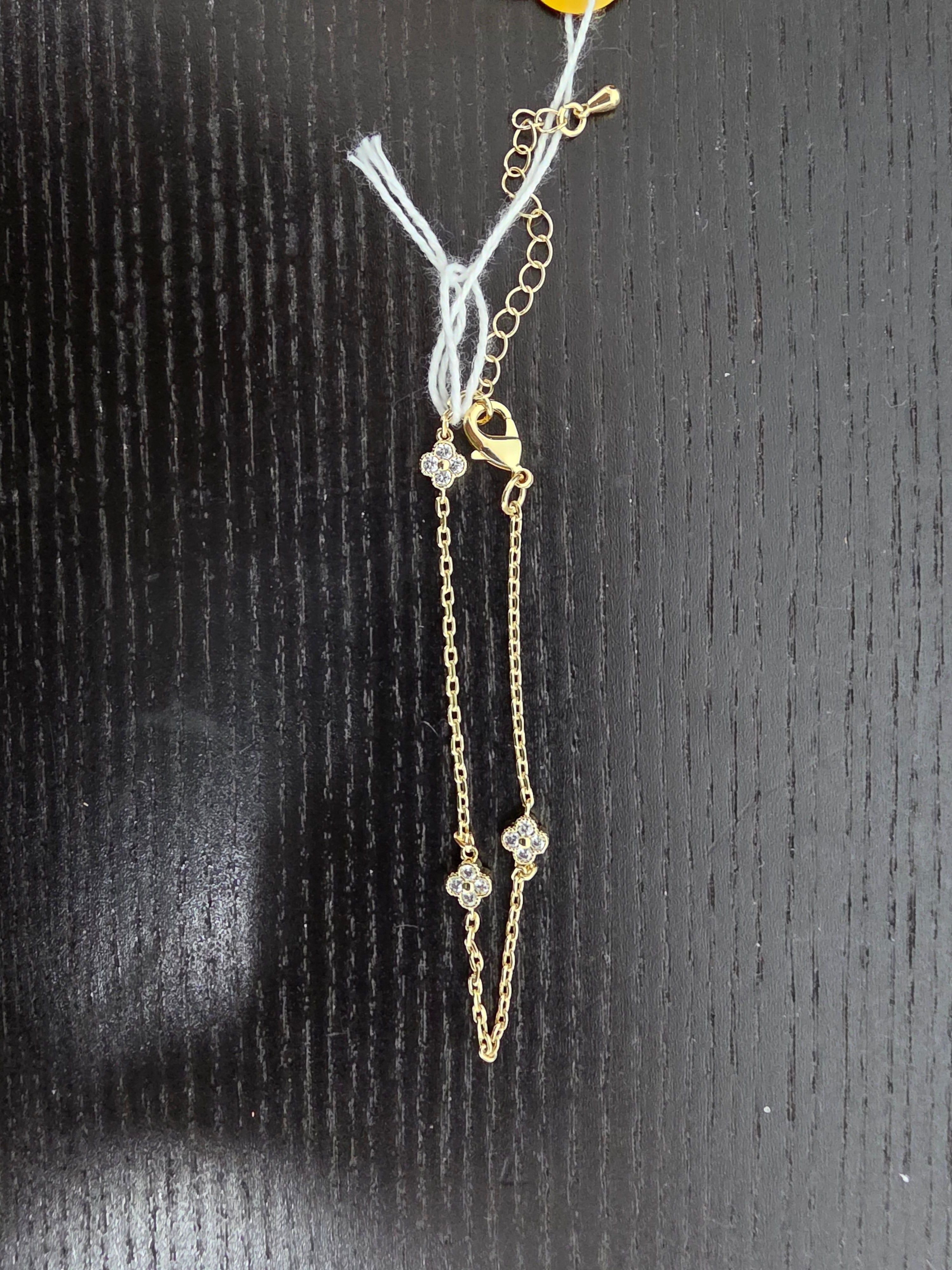 Clear CZ Flower Cable Bracelet CDESIGN-00512
