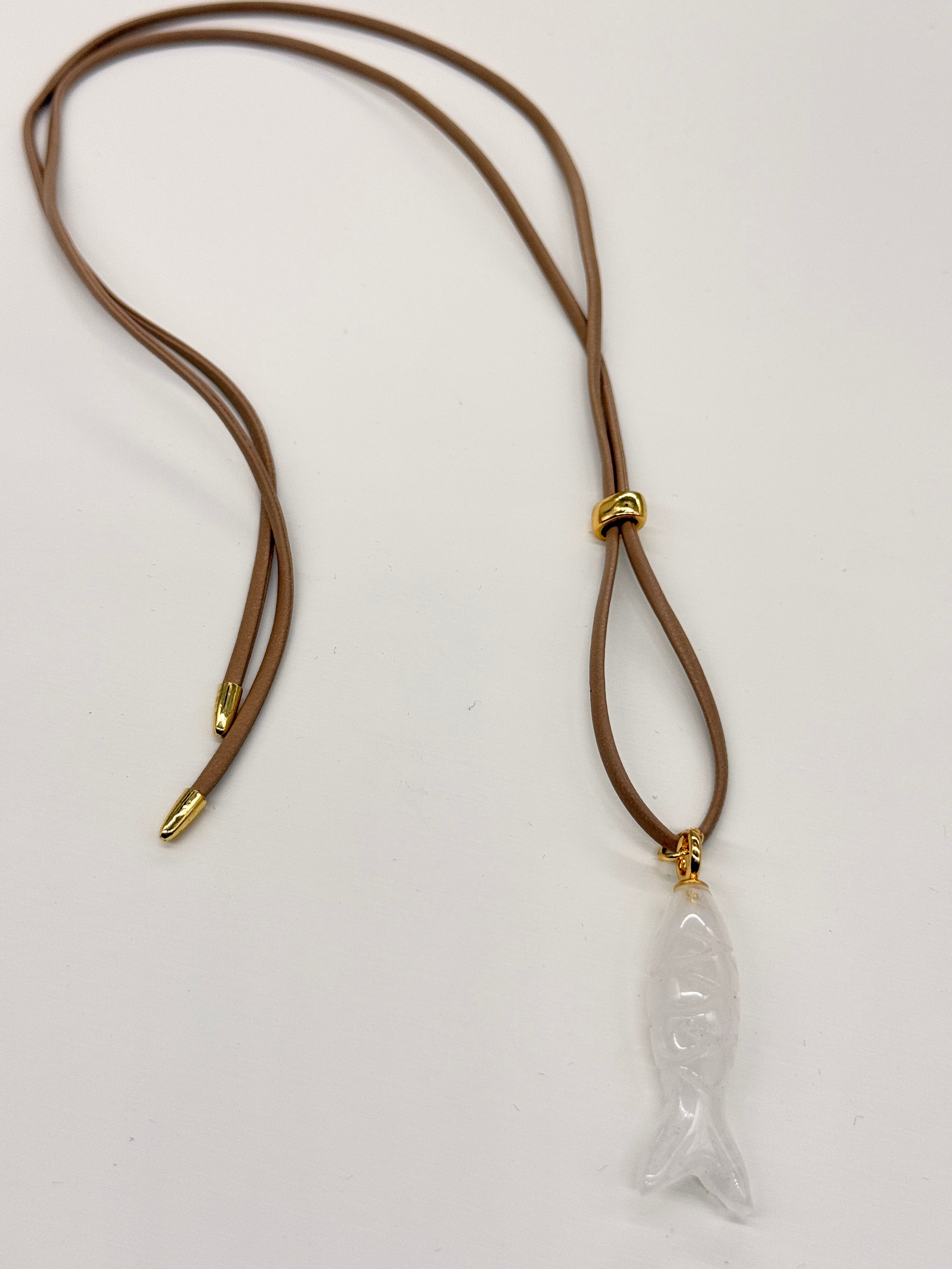 HANDMADE SUMMER BEIGE LEATHER CLEAR QUARTZ FISH STONE CORD ALL SEASON ADJUSTABLE NECKLACE