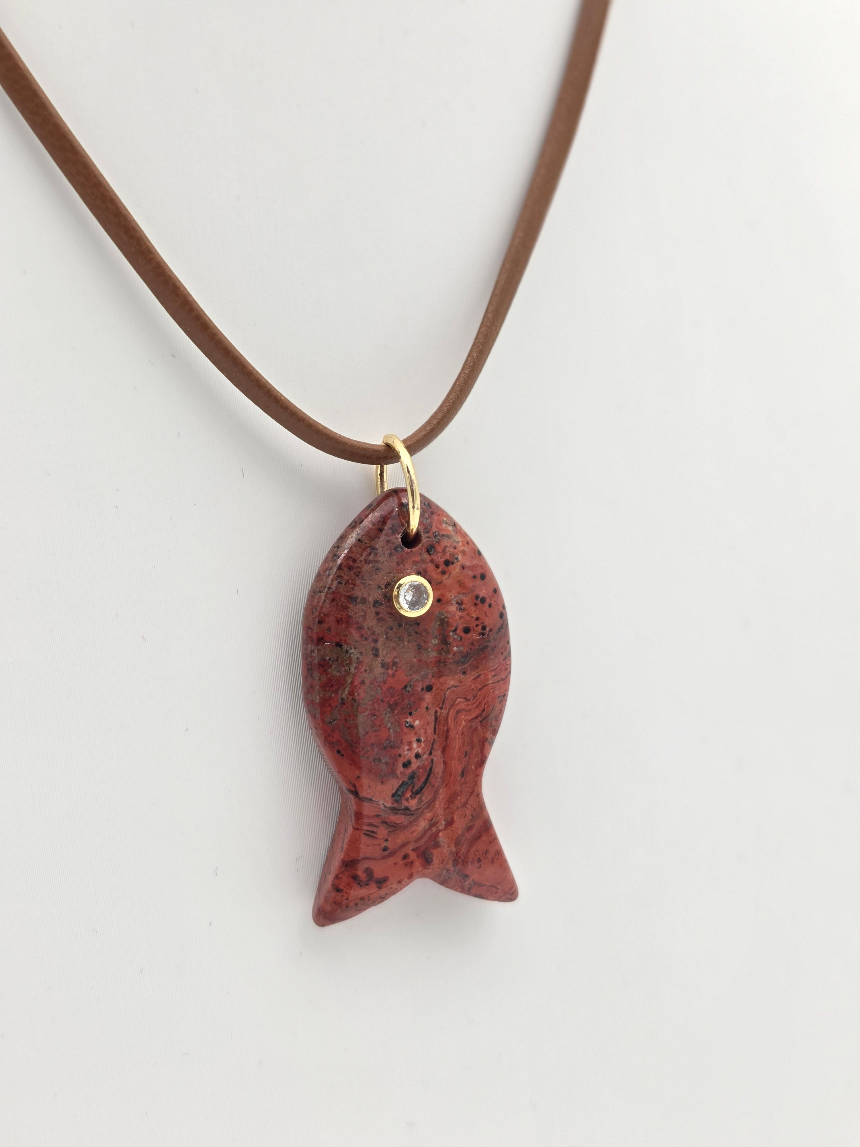 TAN ADJUSTABLE LEATHER CORD NECKLACE WITH RED CARNILIAN FISH PENDANT  ✦ NC-SJ2009