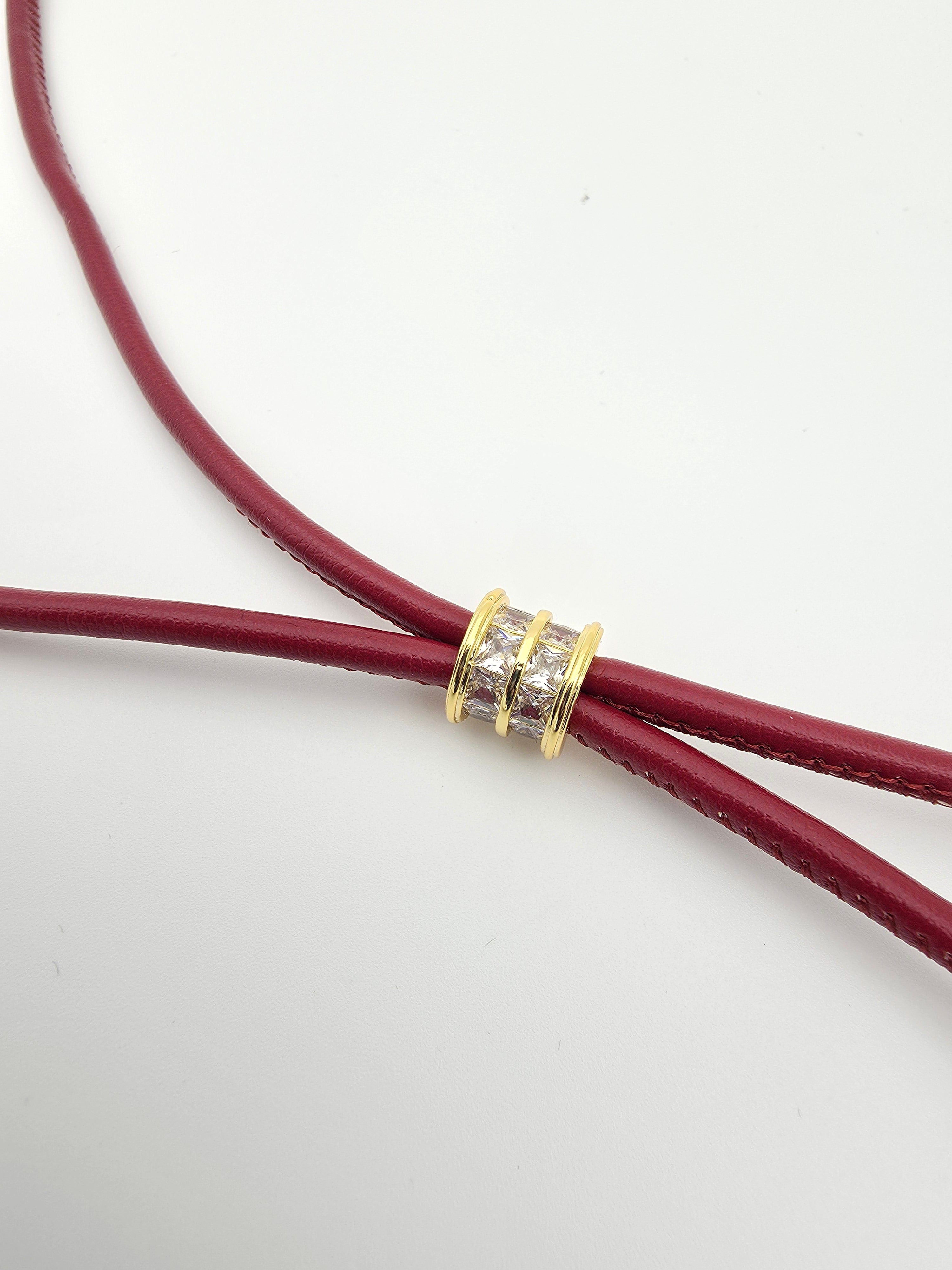 MAROON CUSTOM ADJUSTABLE BAGUETTE CORD NECKLACE WITH GOLD FISH PENDANT   ✦ NC-SJ2018
