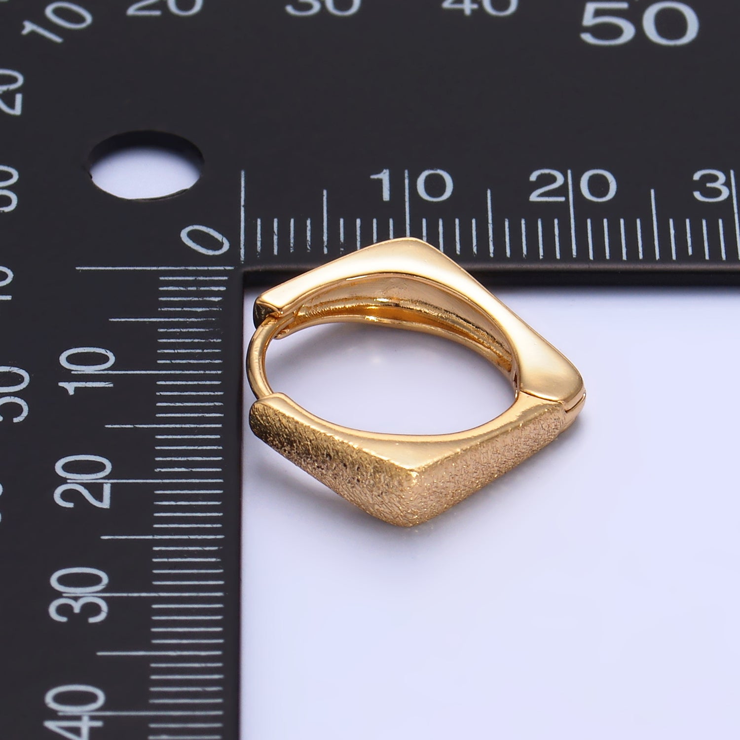 Gold Hammered Gold Geometric Huggies Earring-00175