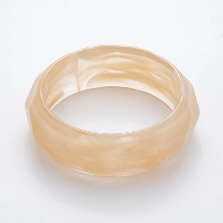 Geometric Wavy Solid Resin Acrylic Wide Bangle Bracelet ✦ BA-21WA3394 BA-21WA3399